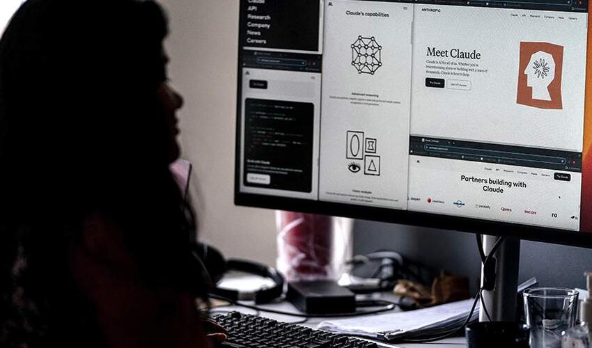 WSJ: DeepSeek Çinin ən dəyərli süni intellekt startapına çevrilir, dəyəri 50 milyard dollardı