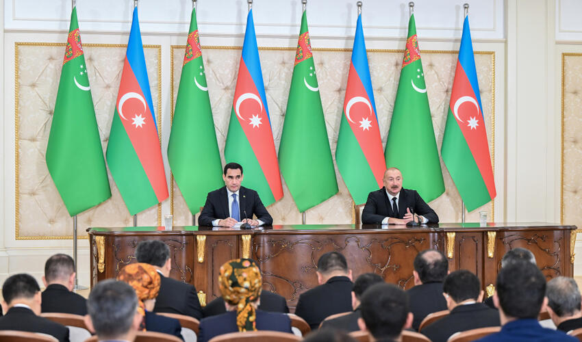 Azərbaycan və Türkmənistan prezidentləri mətbuata bəyanatlarla çıxış ediblər
