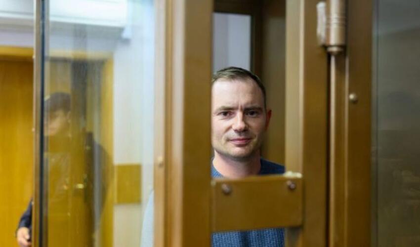 Rusiyada Buça və müharibə haqqında paylaşımlara görə müxalifətçi Maksim Kruqlov yeddi il həbs cəzasına məhkum edilib