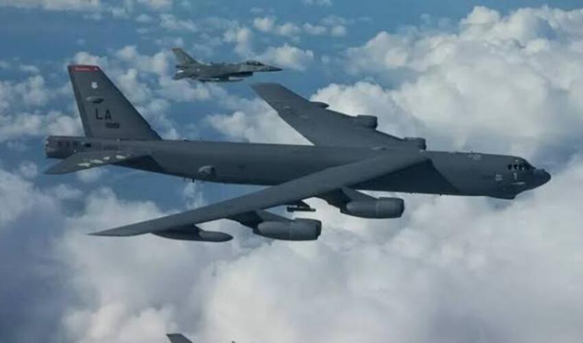ABŞ B-52 Stratofortress bombardmançı təyyarələrini Böyük Britaniya bazasından çıxarıb