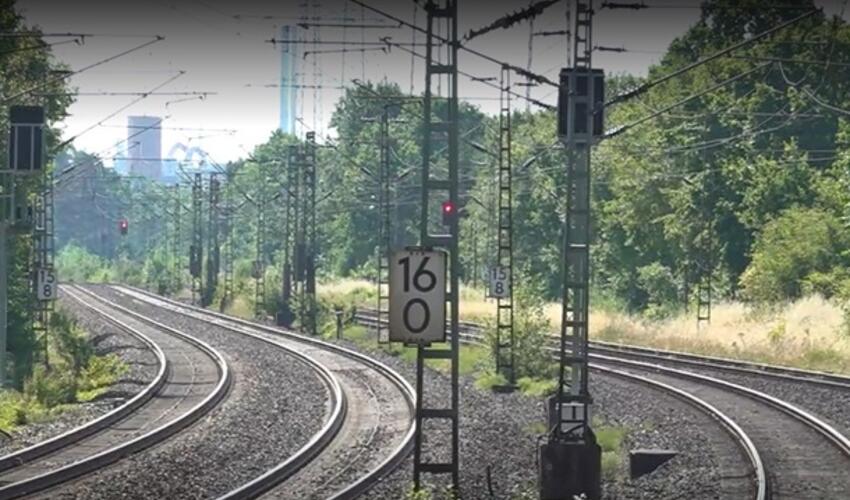 Almaniyada iki dəmir yolu yanğını baş verib