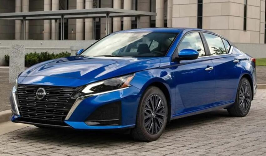 "Nissan" "Altima" istehsalının bitməsi ilə bağlı xəbərləri təkzib edir