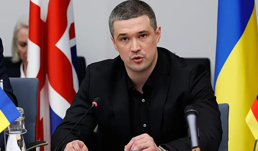 Mixail Fedorov Ukraynanın müdafiə naziri vəzifəsindən gedir