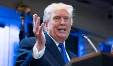 BŞ prezidenti Donald Tramp Kanadaya qarşı 50% rüsum tətbiq edib