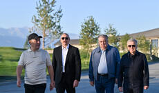 Prezident İlham Əliyev Qırğızıstan, Özbəkistan və Tacikistan prezidentləri ilə birlikdə Çolpon-Ata şəhərində Qolf Klubun açılışında iştirak edib