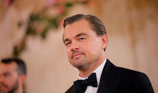Leonardo DiCaprio fanatları təhlükəsizlik işçilərinə 500 avro rüşvət verərək kluba girməyə çalışdılar