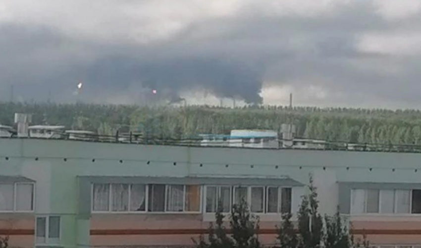 Dronlar Tatarıstanda neft emalı zavodunun yerləşdiyi Nijnekamsk şəhərinə zərbələr endiriblər