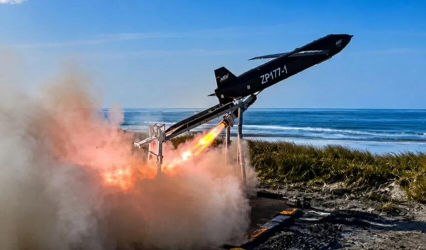 900 km uçur və raketdən ucuzdur: Britaniya şirkəti Formula 1 texnologiyasından istifadə edərək dron yaradıb