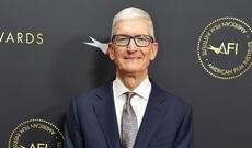 Tim Kuk 15 ildən sonra Apple şirkətinin baş direktoru vəzifəsini tərk edib