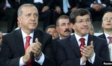 Türkiyədə Ərdoğan haqqında şərhlərinə görə keçmiş baş nazir Davudoğluna qarşı istintaq başlayıb