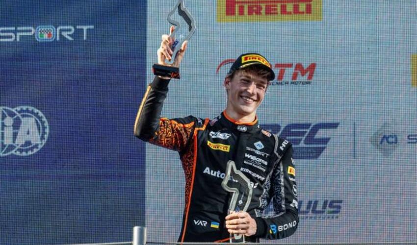 Ukraynalı sürücü İtaliyada keçirilən Formula 1 mərhələsində tarixi qələbə qazandı