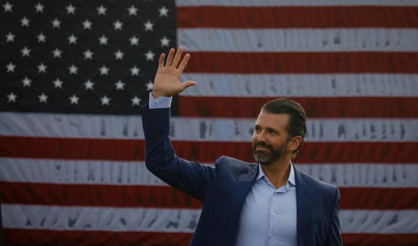 Putinə yaxın bir oliqarx Trampın dəbdəbəli toyunu gizlicə maliyyələşdirib