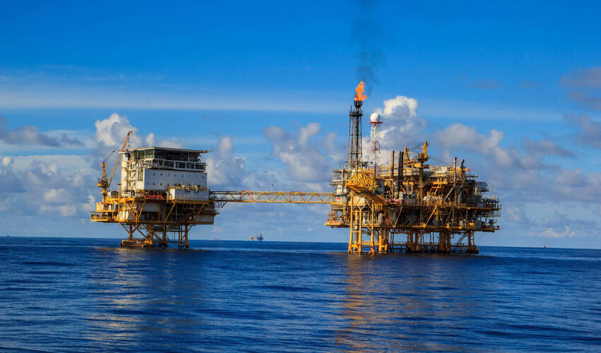 Azərbaycan neftinin qiyməti 128 dolları ötüb