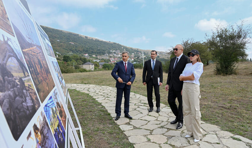 Prezident İlham Əliyev Şamaxıda Pir Ömər Sultan ziyarətgahında aparılan konservasiya işləri ilə tanış olub