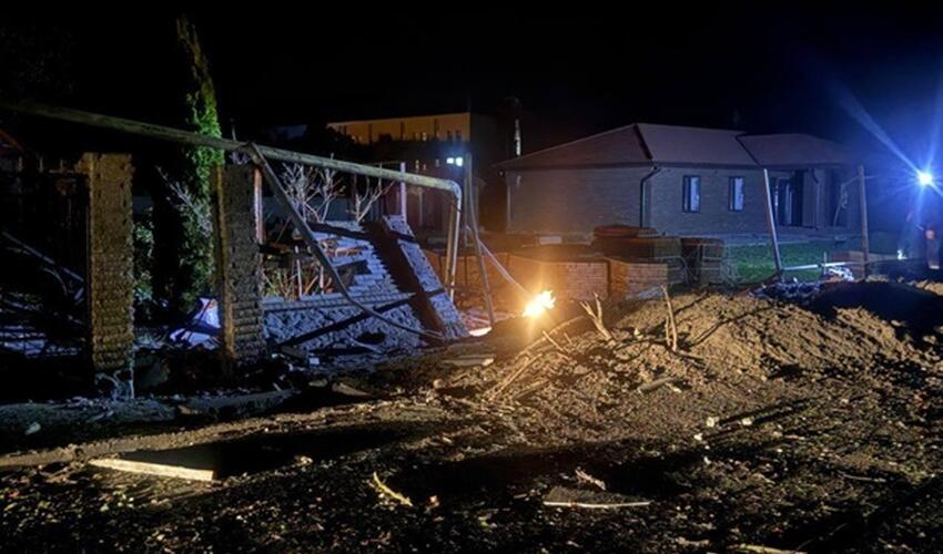 Rus dronları Sumı bölgəsindəki Konotop şəhərinə hücum edib, dağıntılar var, iki nəfər ölüb