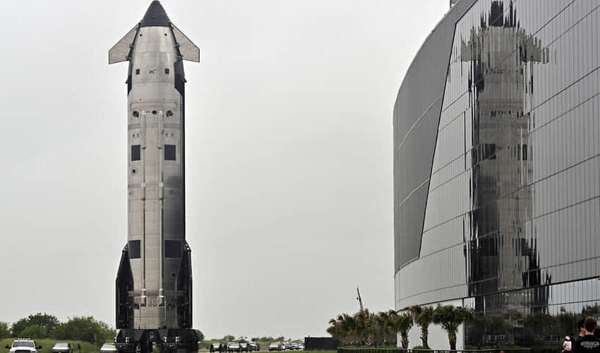 SpaceX Ay raketinin ilk orbital uçuşunu sentyabrın 28-də keçirməyi planlaşdırır