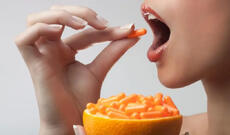 Alimlər müəyyən edib: Populyar vitamin xərçəng zamanı sağ qalma ehtimalını artırır