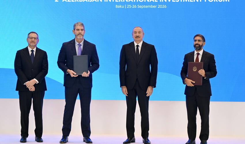 İkinci Azərbaycan Beynəlxalq İnvestisiya Forumu çərçivəsində imzalanmış sənədlər mübadilə edilib