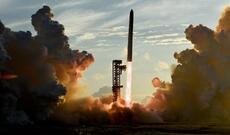 Elon Maskın SpaceX Ulduz Gəmisi ilk orbital uçuşundan sonra suya enərkən partlayıb