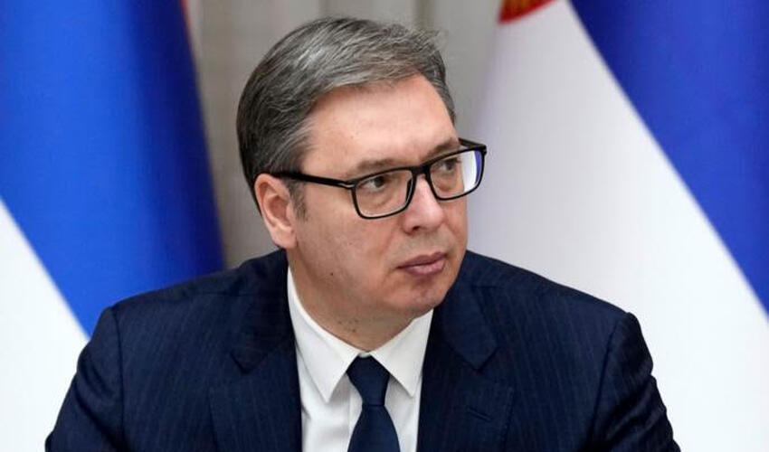 Vuçiç Serbiya prezidenti vəzifəsindən istefa verdiyini elan edib