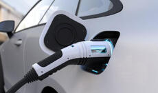 Britaniya Çin istehsalı olan elektromobillərə 45% rüsum tətbiq etməyə hazırdır