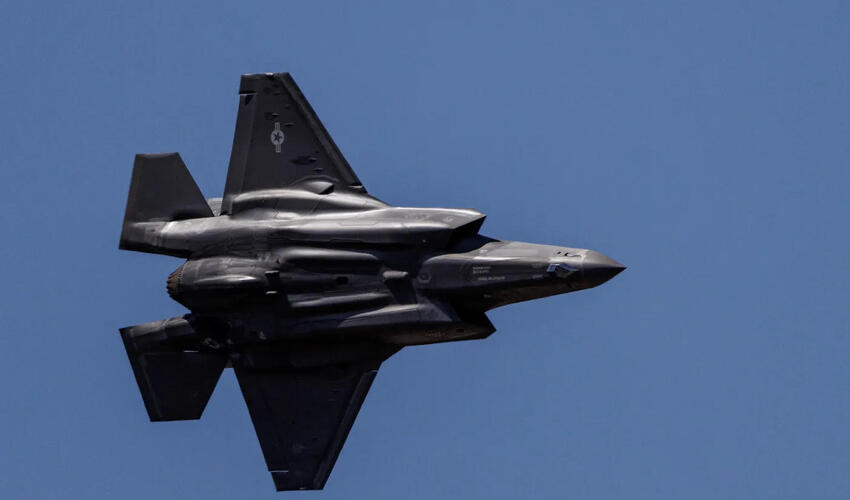 Çin logistika şirkəti əməkdaşının səhvi ucbatından F-35 detallarını əldə edib