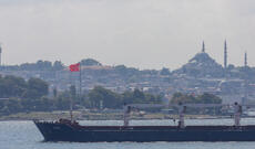 Bosfor boğazı kimyəvi tankerin sıradan çıxması səbəbindən bağlanıb