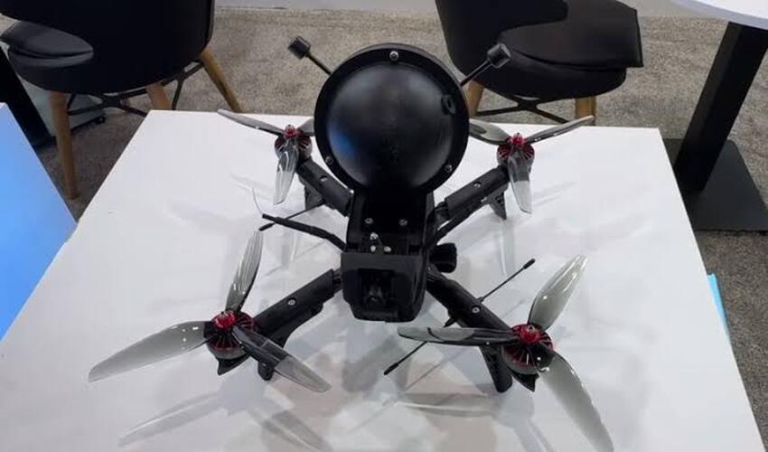 Türkiyə kəşfiyyat, zərbələr və hava hücumundan müdafiə aldatma məqsədli dronları təqdim edib