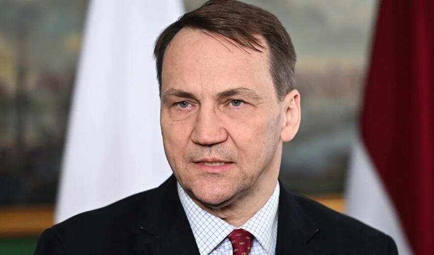 Polşa xarici işlər naziri 2030-cu ilə qədər birgə Avropa ordusu yaratmağa ümid edir