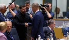 Zelenski Macarıstanla danışıqlar üçün Budapeştə dəvət edildi