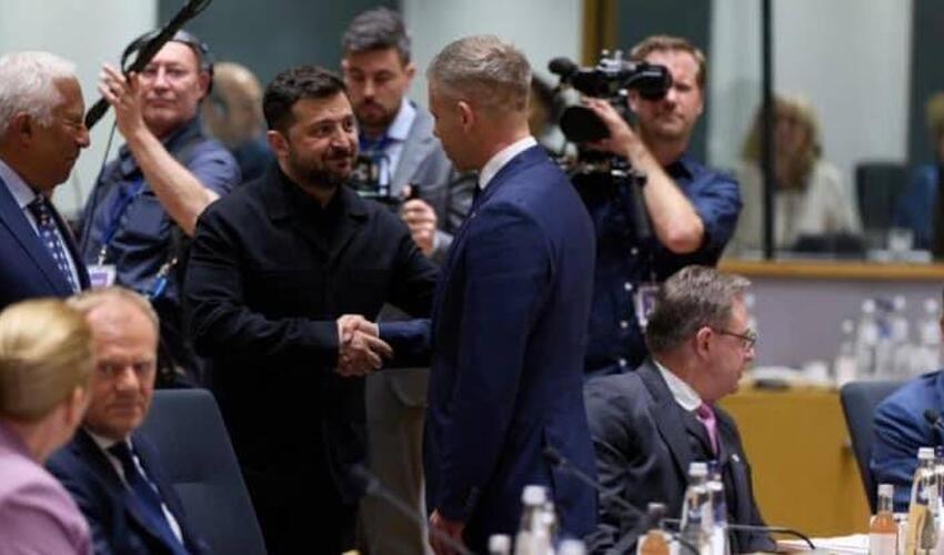 Zelenski Macarıstanla danışıqlar üçün Budapeştə dəvət edildi