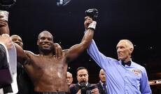 WBO super ağır çəki çempionu Daniel Dyubua  həmyerlisi Fabio Uordleyə iki raundda qalib gəlib