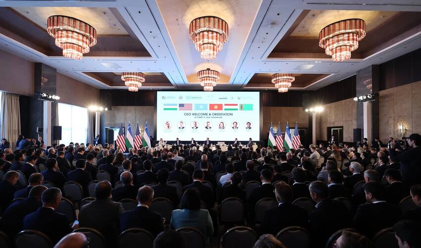 Özbəkistan və ABŞ 12 milyard dollar dəyərində 54 müqavilə imzaladılar