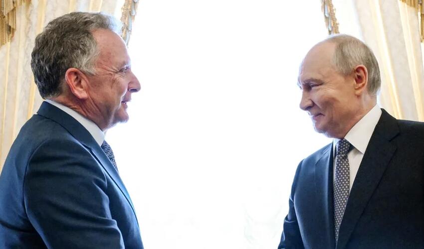 Respublikaçılar Vitkoffu rus diktatorunu "humanist" adlandırdığına görə tənqid etdilər