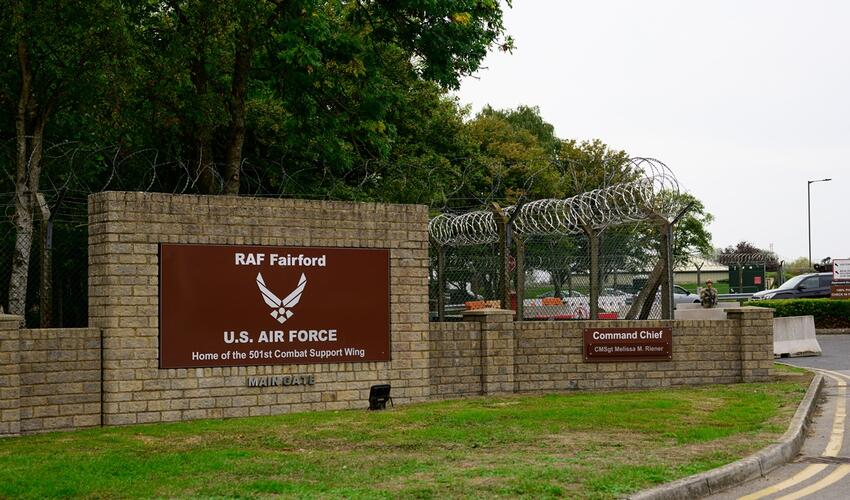 Britaniya polisi Fairford terror hücumu planında iki şübhəlini yenidən həbs edib