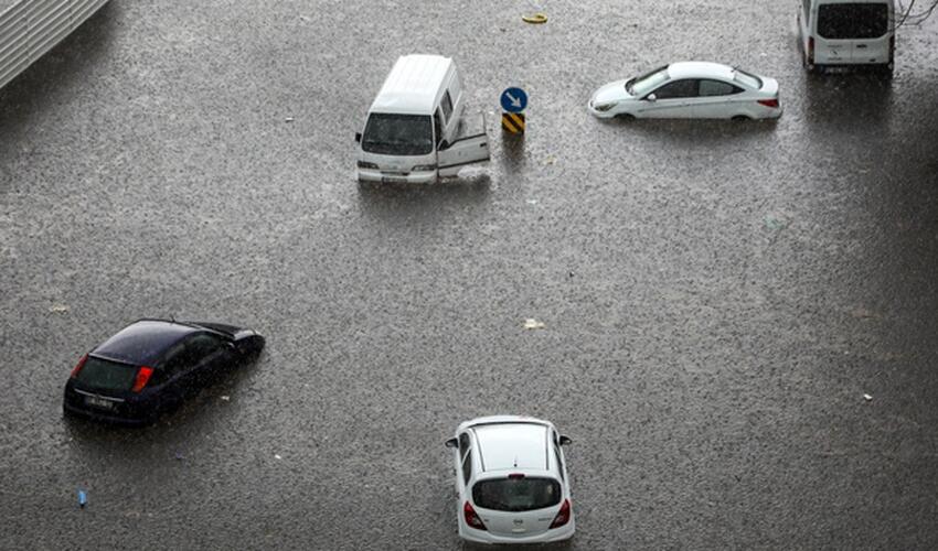 Türkiyədə ekstremal hava hadisələrinin sayı son 20 ildə iki dəfədən çox artıb