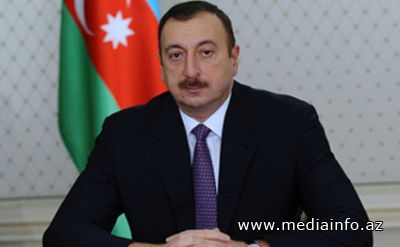 Azərbaycan prezidenti Angela Merkeli təbrik etdi