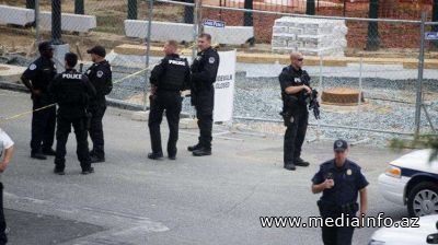 Məhkəmə binası önündə atışmada iki nəfər ölüb
