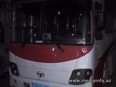 Avtobus piyadanı öldürdü