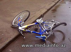 Traktor velosipedçini vurdu