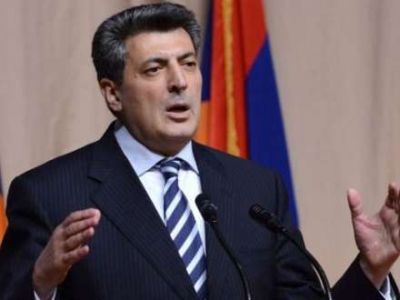 Erməni lider: “Ermənistana cinayətkarlar nəzarət edir”