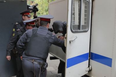 Rusiyada avtobus sürücüsü işləyən azərbaycanlını qaynı qətlə yetiribmiş...