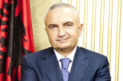 İcra nümayəndəsi balıq tutarkən göldə batıb
