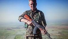 Tanınmış aktyor İŞİD-lə mübarizəyə başladı - FOTO