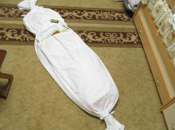 Mənzildən meyit tapılıb