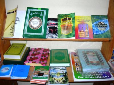 Dini Komitə mağazalarda reyd keçirdi