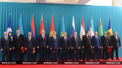 İlham Əliyev MDB Dövlət Başçıları Şurasının iclasında iştirak edir - FOTO