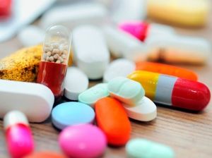 Səhiyyə Nazirliyi eyni tərkibli dərmanların qiymətinin fərqli olmasına aydınlıq gətirib