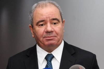 Daha bir nazirin işdən çıxarılma xəbəri yayıldı