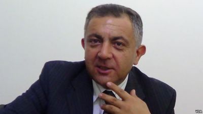 Ərəstun Oruclu: “Maliyyə nazirinin barəsində kompromat Moskvanın sifarişidir”